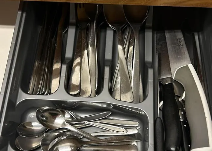 5-bed Huge Flat In - Schurgi - Self Checkin Apartment *