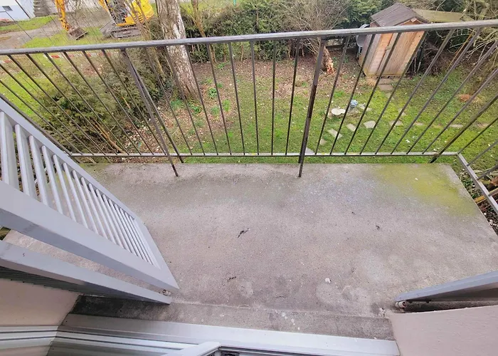 Apartment 5-bed Huge Flat In - Schurgi - Self Checkin *