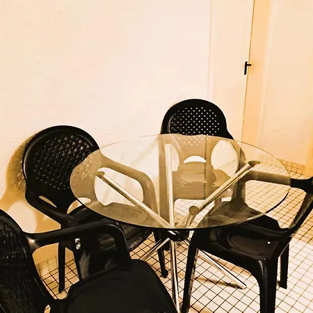5-bed Huge Flat In - 4 Bedrooms Schurgi *