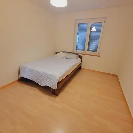 5-bed Huge Flat In - 4 Bedrooms Schurgi * Zurich