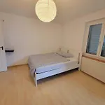 5-bed Huge Flat In - Schurgi - Self Checkin Apartment Zurich